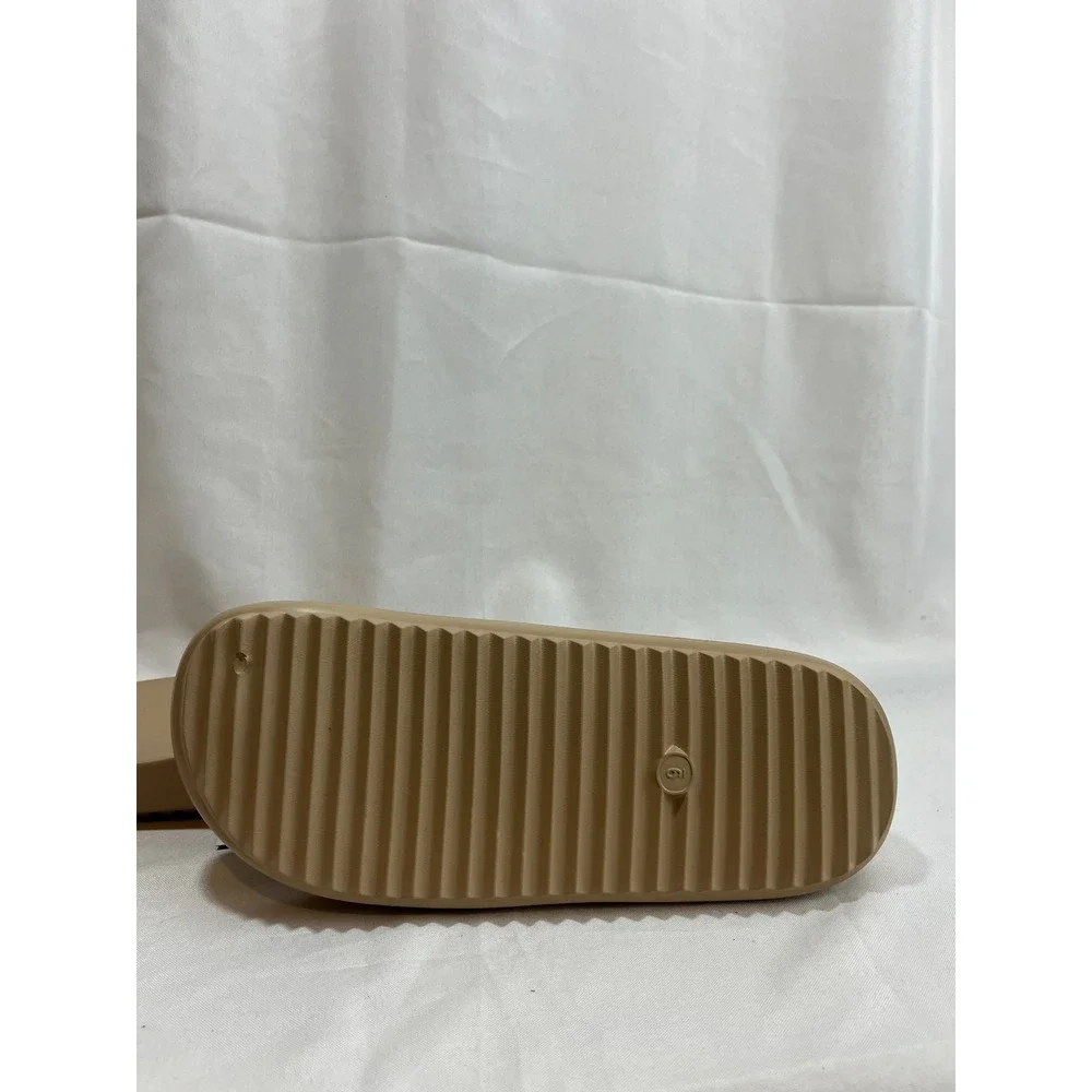 Goodfellow & Co Mens Slide Sandals Tan Beige Slip On Comfort Shoes Size 9 NEW